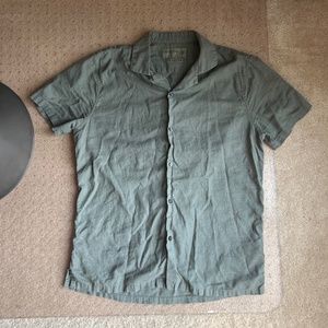 Men’s Medium Army Green Abercrombie & Fitch Short Sleeve Button Down